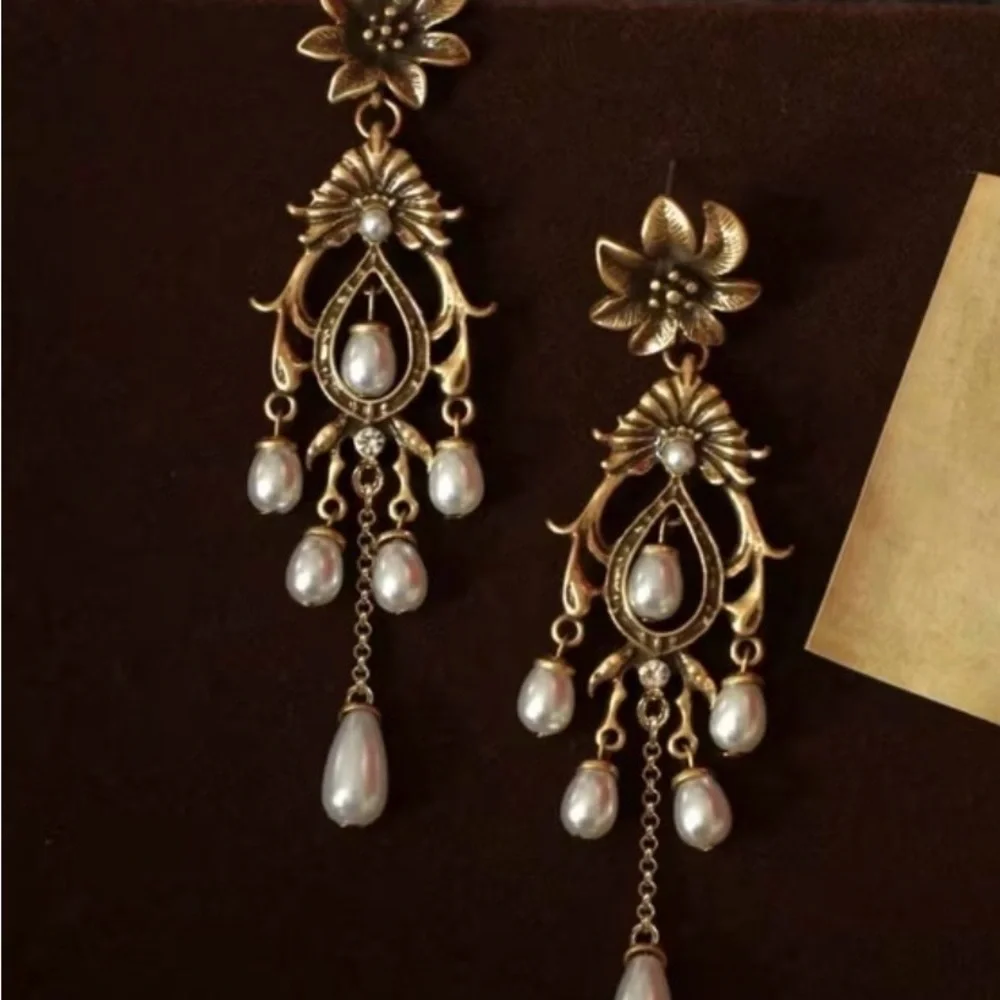 Elegant Gold and Pearl Drop Earrings